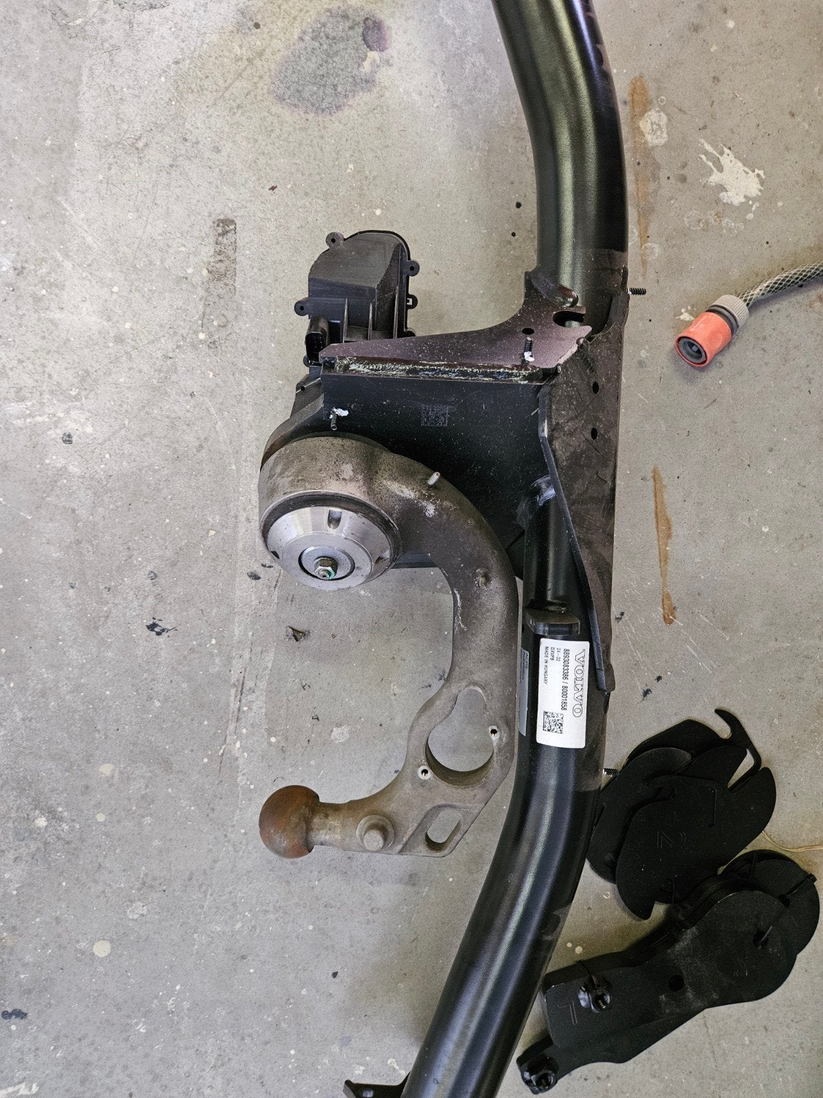 Trekhaak Volvo xe XC40 2024 (zonder bouten), Auto-onderdelen, Ophalen of Verzenden