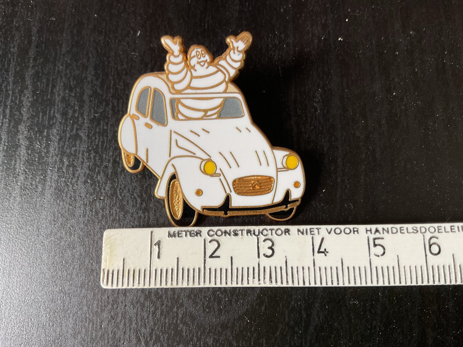 Michelin Bibendum pin - Citroën 2CV - Vintage speld, Verzenden, Gebruikt, Auto's