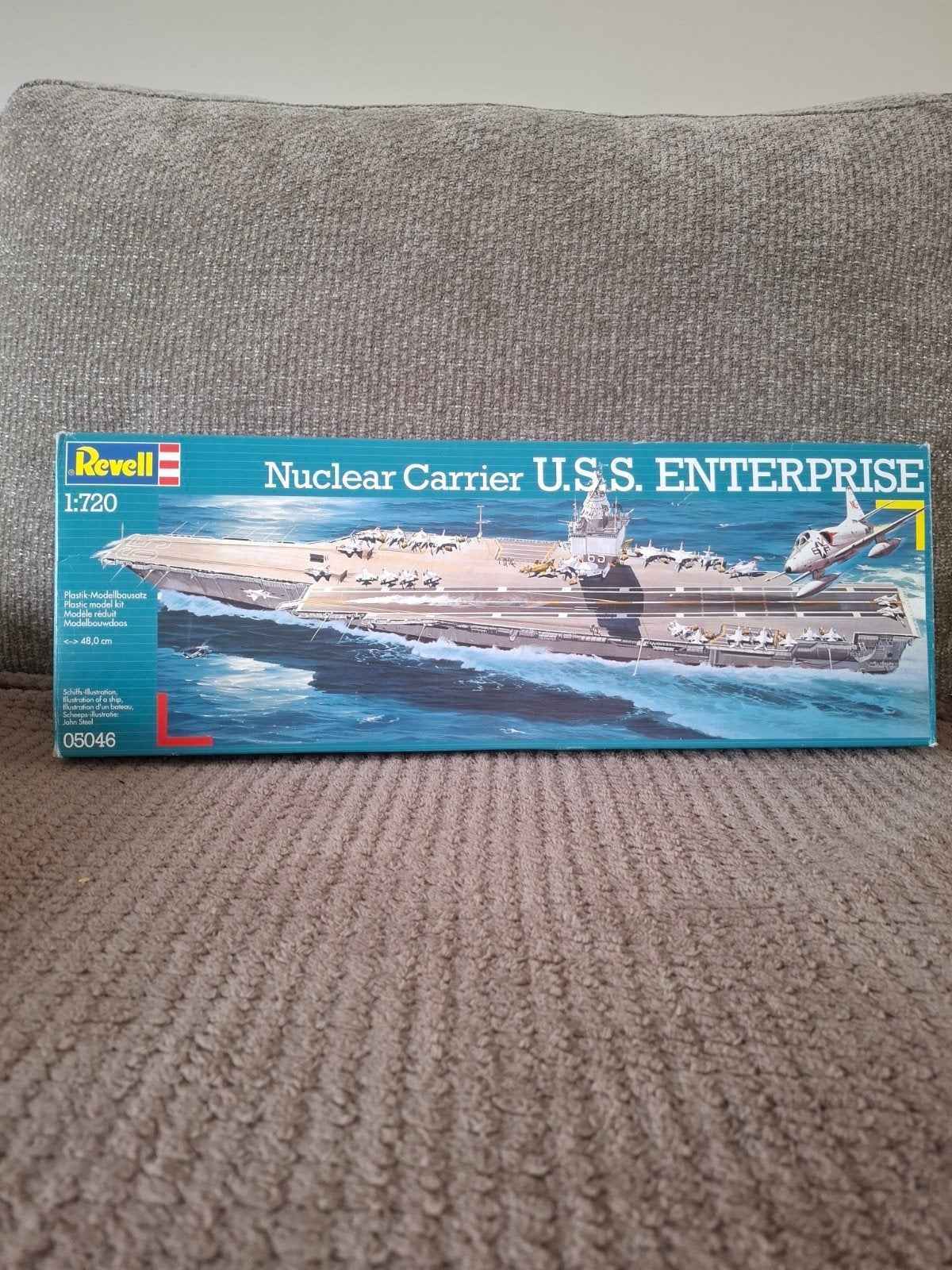 Revell Nuclear Carrier U.S.S. Enterprise 1:720 - Nieuwstaat, Hobby en Vrije tijd, Modelbouw | Boten en Schepen, Ophalen of Verzenden