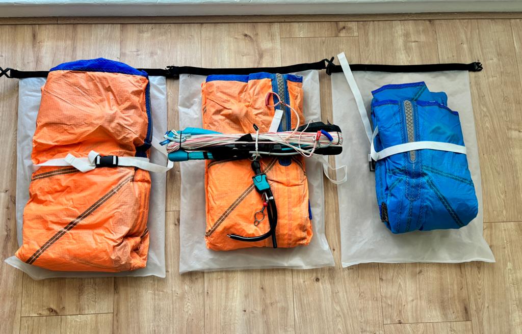 Airush Union: Set of kites (6m, 9m, 12m) + Bar, Ophalen, Gebruikt, Kitesurf-set, 9 m²