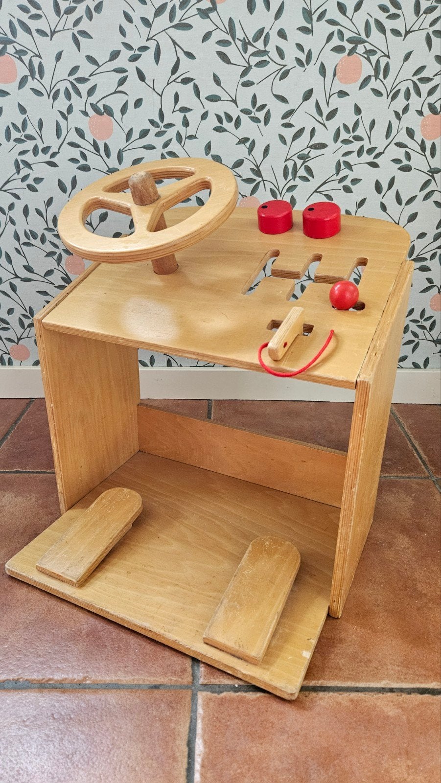 Houten speelstuur met pedalen en versnellingspook, Ophalen, Gebruikt