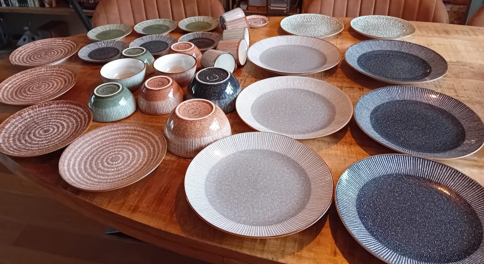 32-delig servies Bambi by Xenos  - Zwart, grijs, groe, Ophalen, Gebruikt, Overige merken, Keramiek