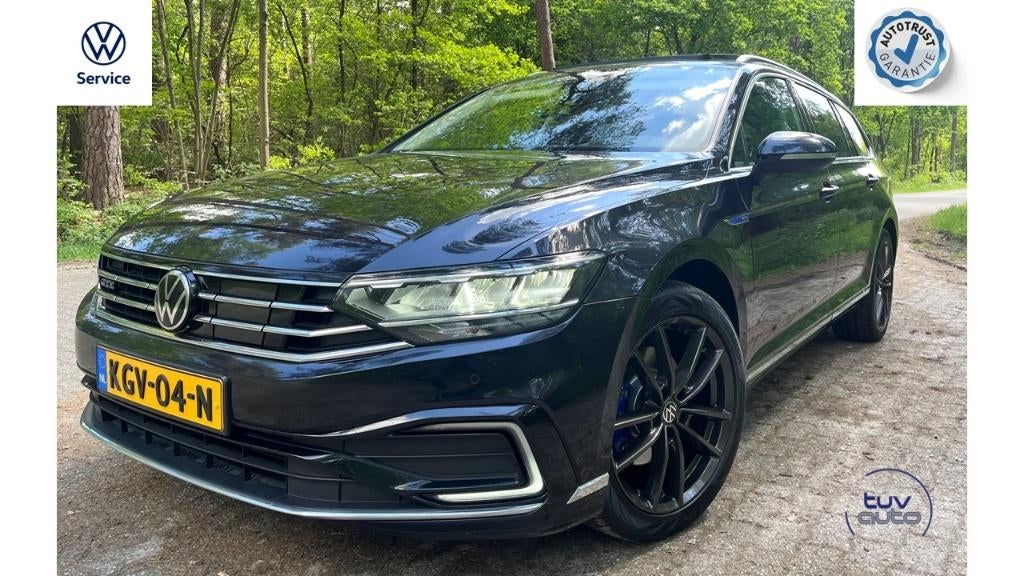 Passat Variant GTE 218 PK Pano | TRH | HUD | EX VW, 4 cilinders, Met garantie (alle), Zwart, Hybride Elektrisch/Benzine