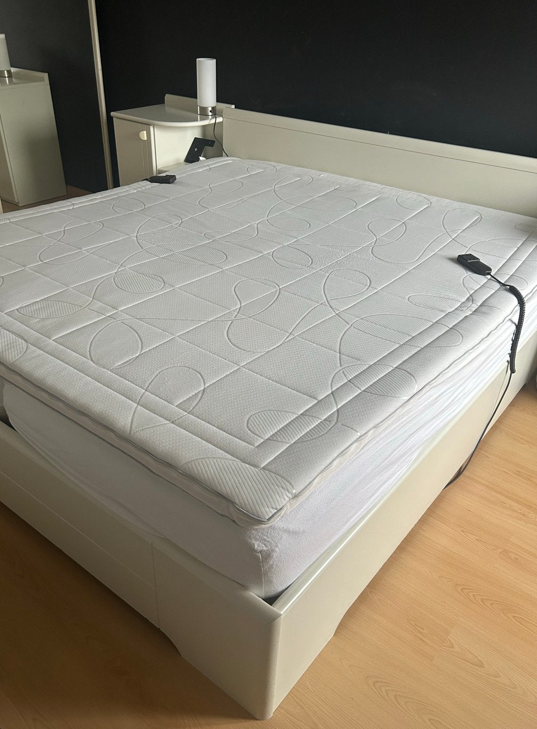 Elektrisch verstelbaar bed 180x200, Ophalen, Overige materialen, Tweepersoons, 180 cm