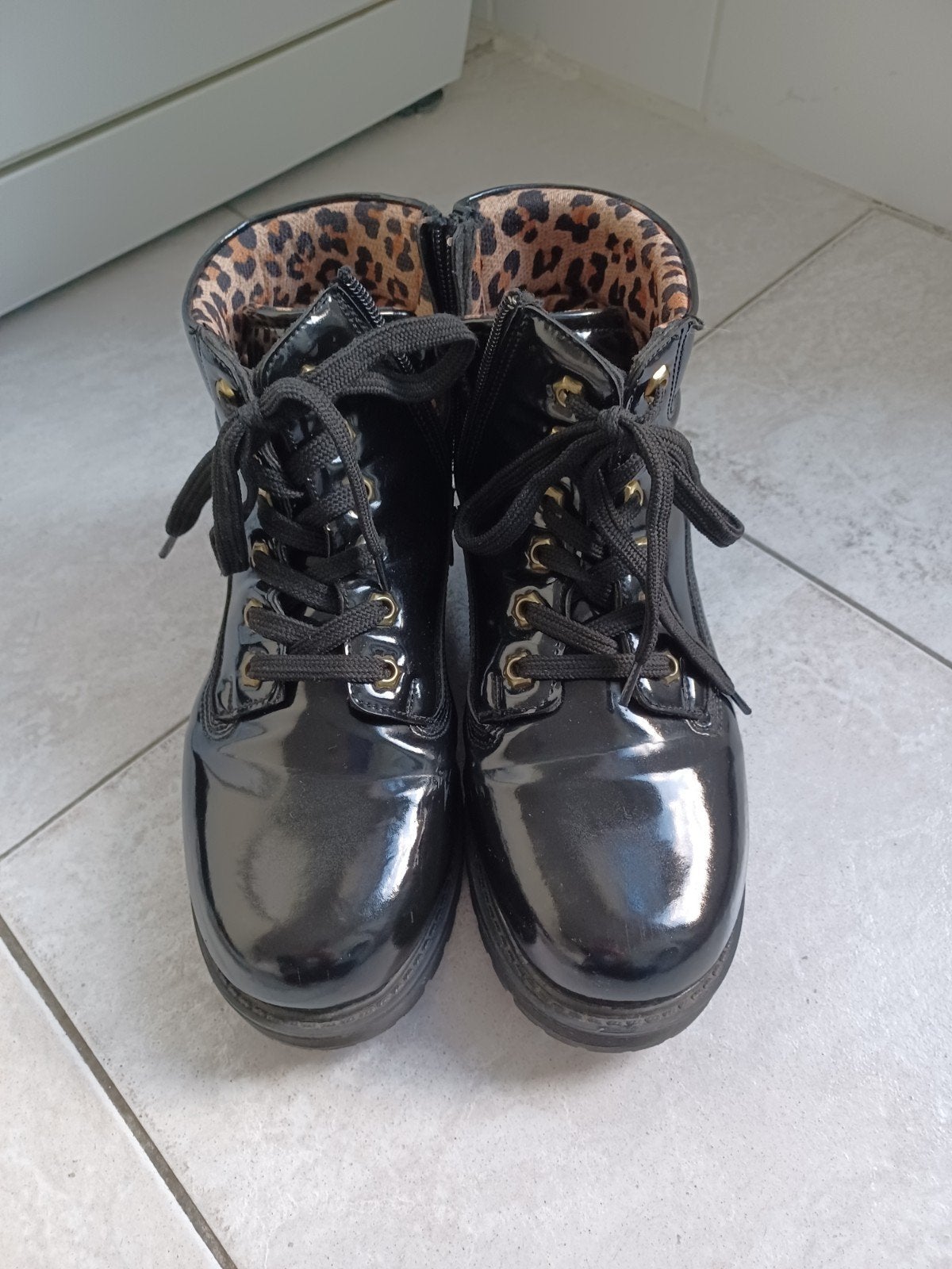 Dames schoen maat 38, Kleding | Dames, Ophalen of Verzenden, Zo goed als nieuw, Zwart, Sneakers of Gympen