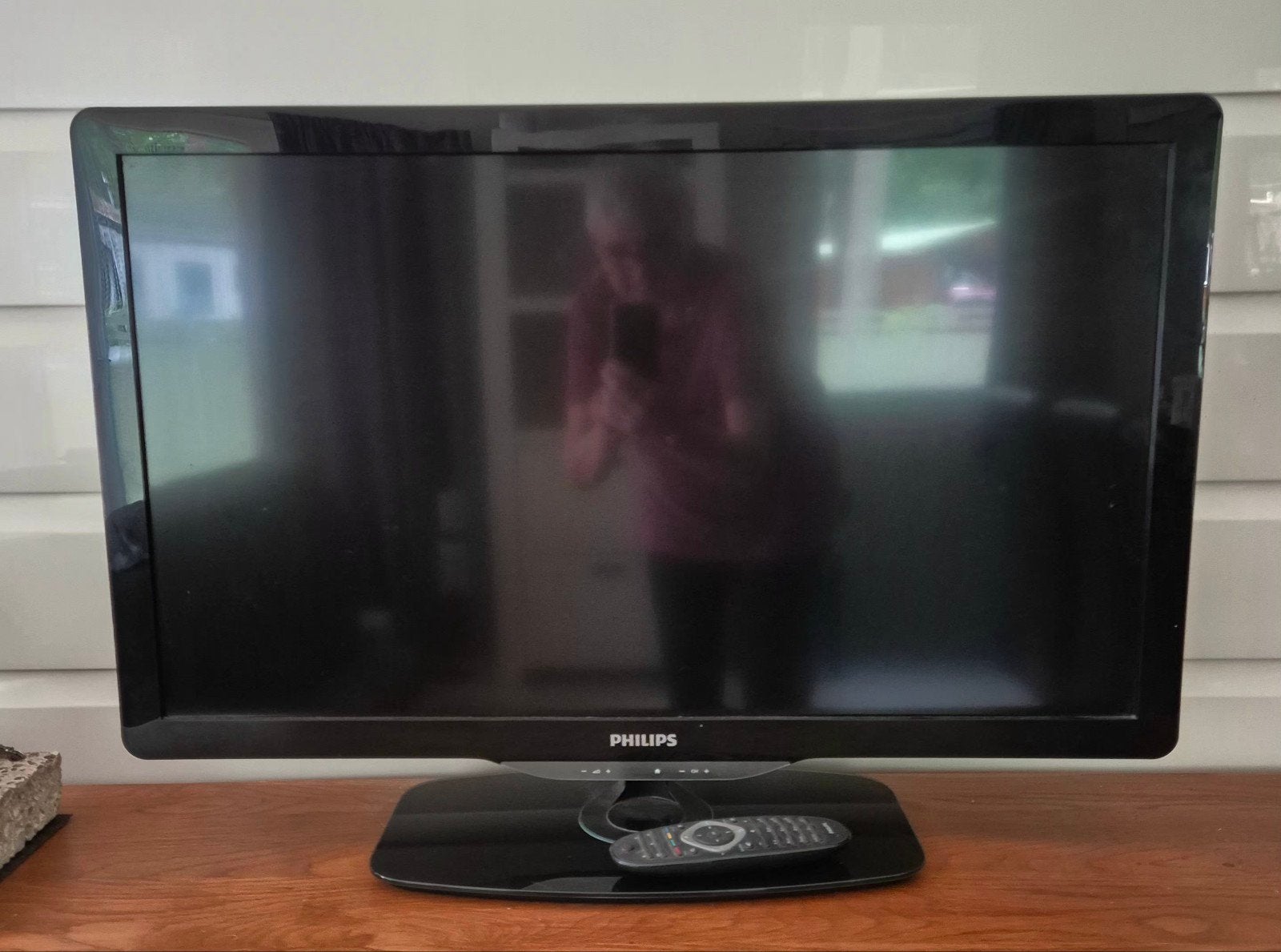 Philips LCD TV en afstandsbediening - Ideaal voor slaapkamer, Audio, Tv en Foto, Ophalen, Zo goed als nieuw, 50 Hz, Philips