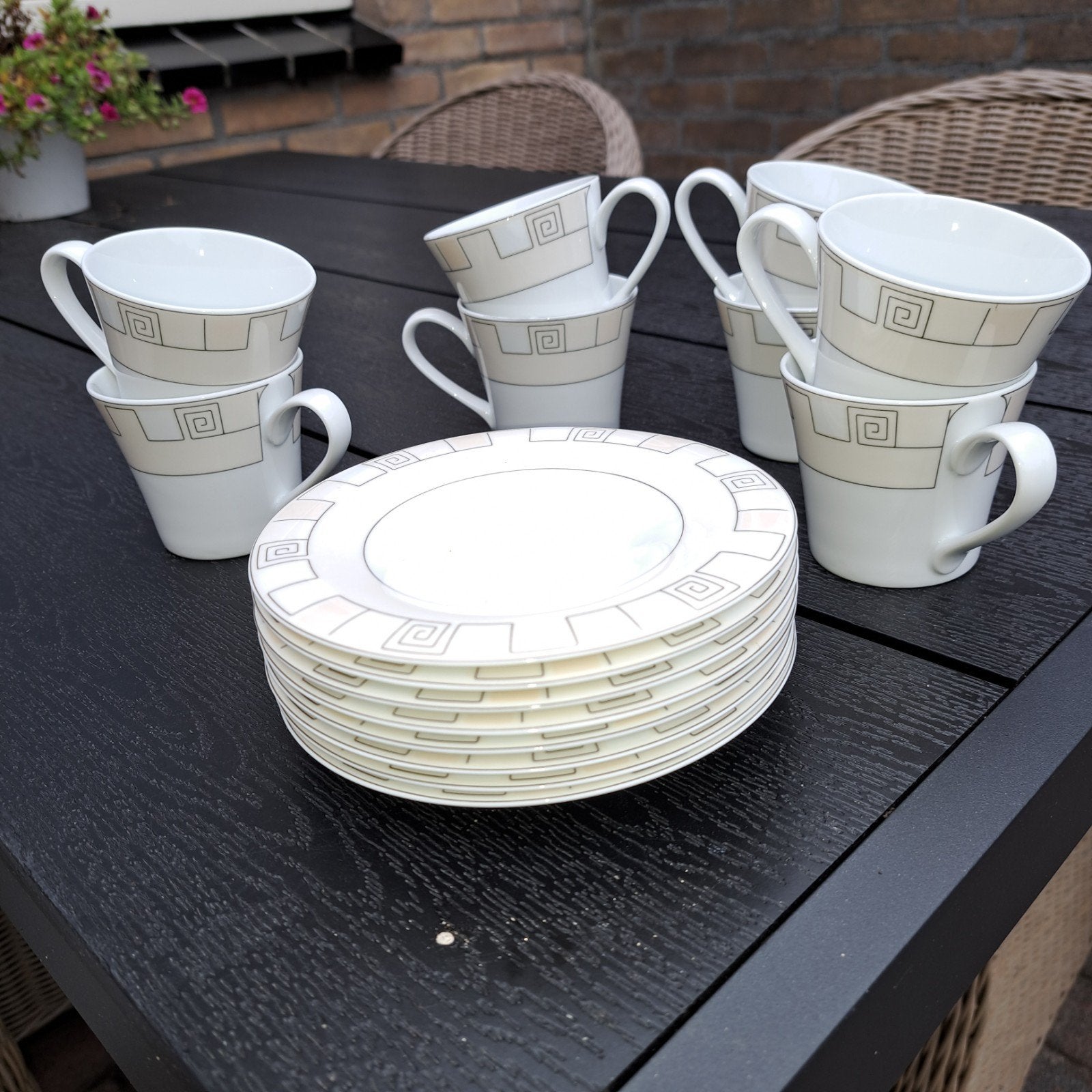 Servies kopjes 8 delig, Ophalen, Zo goed als nieuw, Overige stijlen, Kop(pen) en/of Schotel(s)