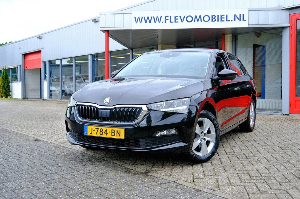 Skoda Scala 1.0 TSI Ambition CarPlay|Clima|LMV|LED, Auto's, Voorwielaandrijving, Gebruikt, Euro 6, 116 pk