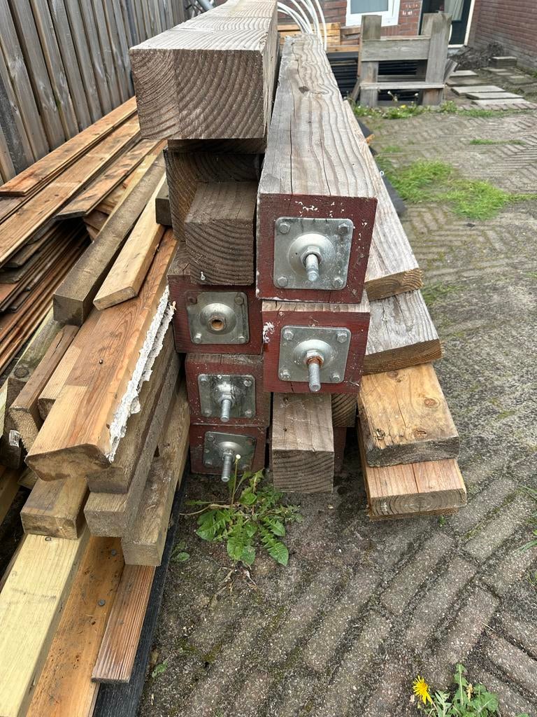 Douglas hout en poeren - 9 stuks 220cm, 4 poeren 15x15, Doe-het-zelf en Verbouw, Hout en Planken, Ophalen, Gebruikt, 200 tot 250 cm