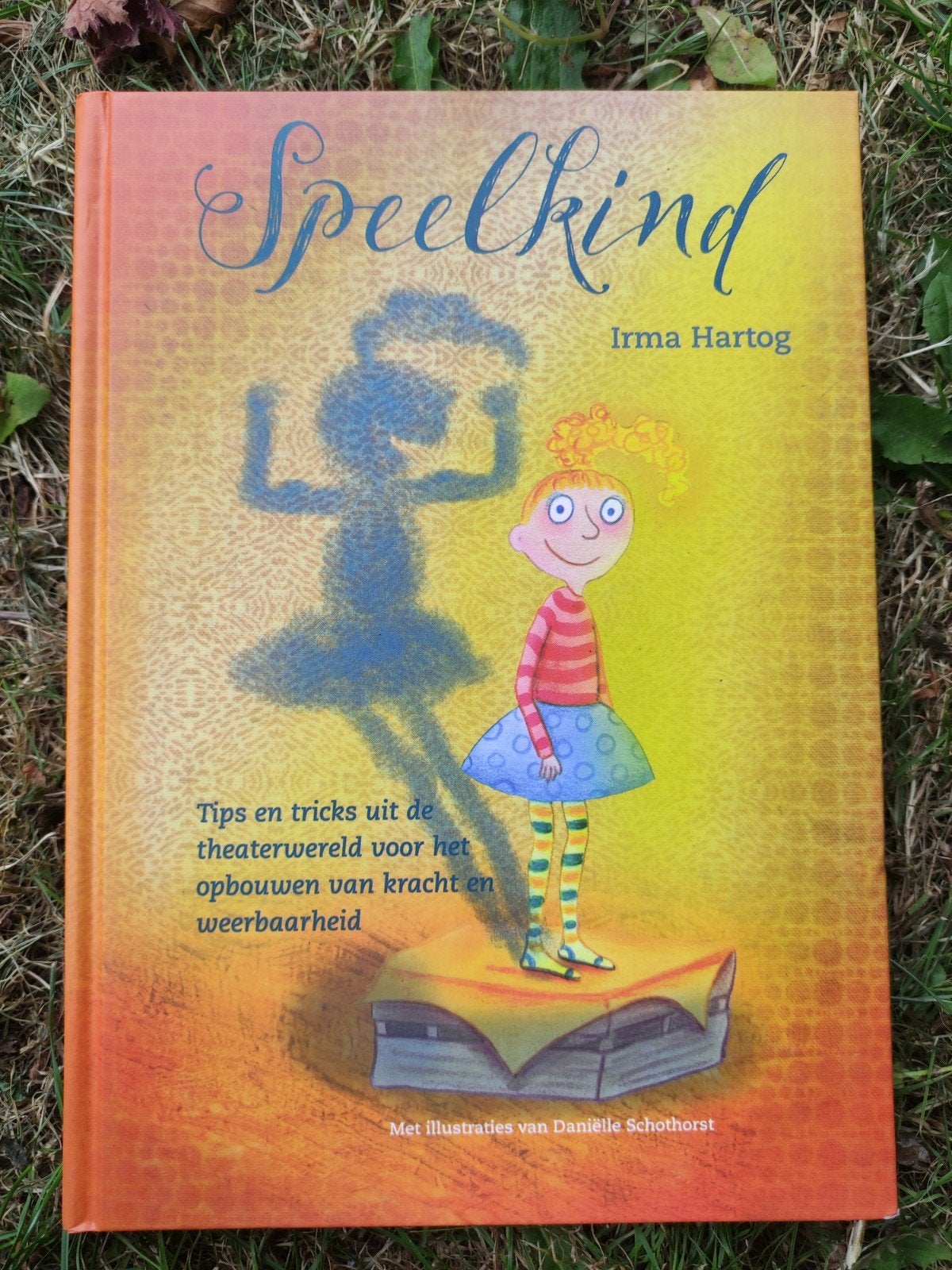 Irma Hartog - Speelkind, Zwangerschap en Bevalling, Ophalen of Verzenden, Zo goed als nieuw, Irma Hartog