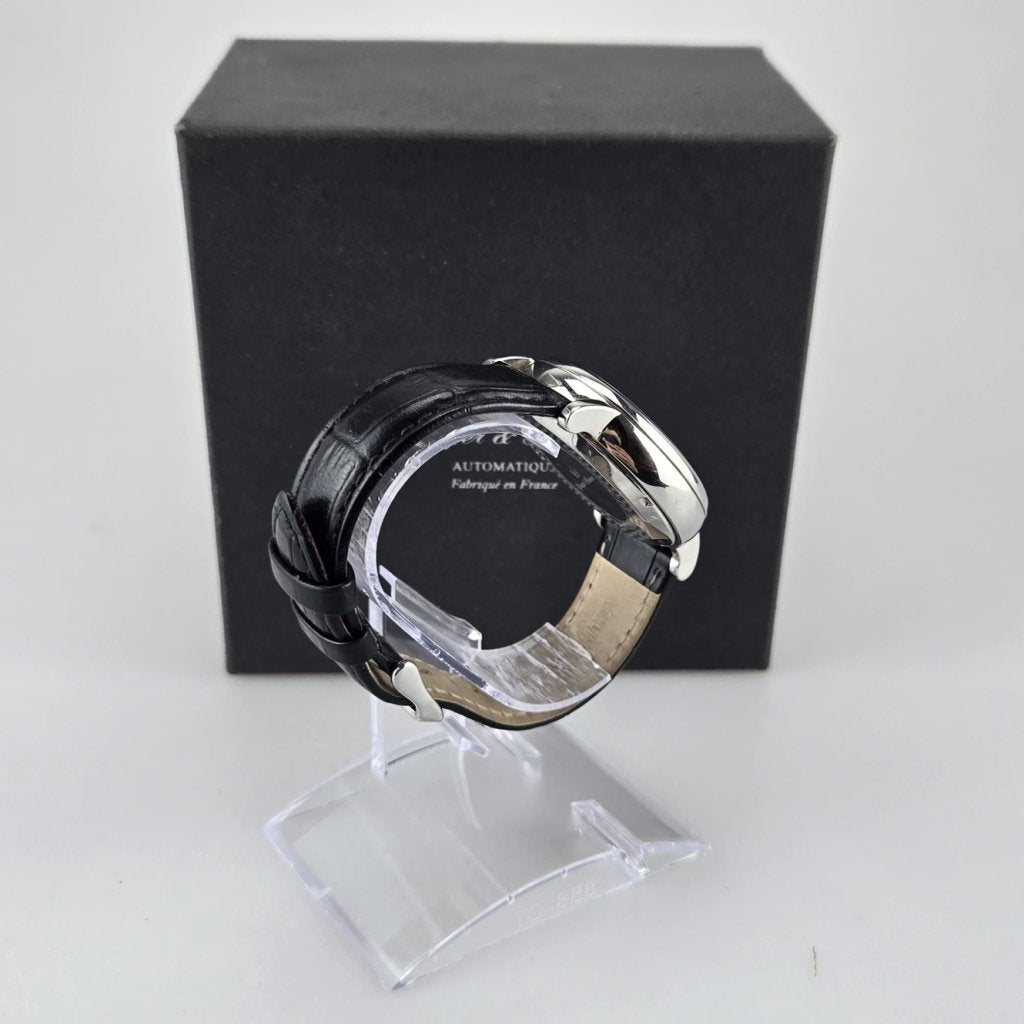 Yonger & Bresson BEAUMESNIL 8372-04 B  Automaat horloge, Flex Ltd., Zo goed als nieuw, https://flex.com/contact-us, Nobelstraat 10, 5807 GA Oostrum LB, Limburg, Nederland