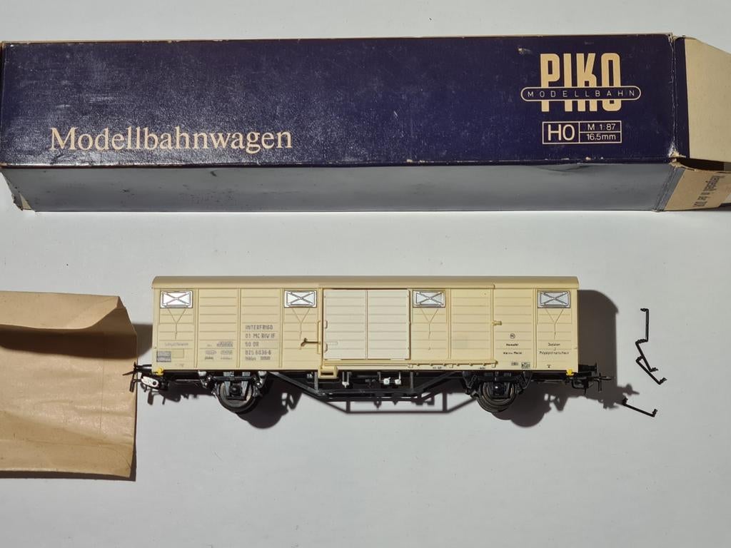 Piko wagon, Hobby en Vrije tijd, Modeltreinen | H0, Ophalen of Verzenden, Gelijkstroom, Wagon, Piko