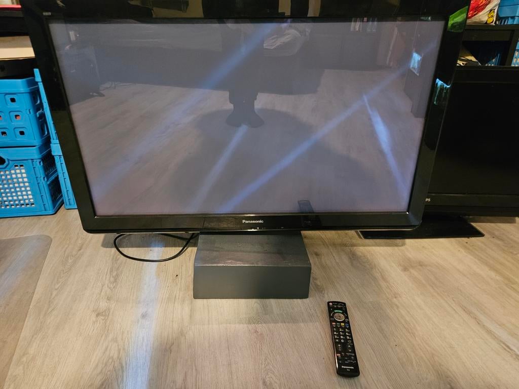 Te ruil: Panasonic tv op voetstuk incl afstandsbedienin, Ophalen, 100 cm of meer, 50 Hz, Panasonic