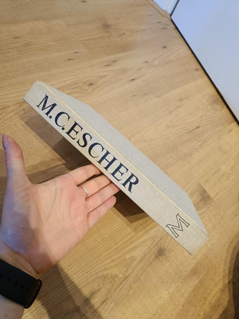M.C. Escher: Leven en werk van de graficus, Ophalen of Verzenden, Zo goed als nieuw, Overige onderwerpen, M.C. Escher