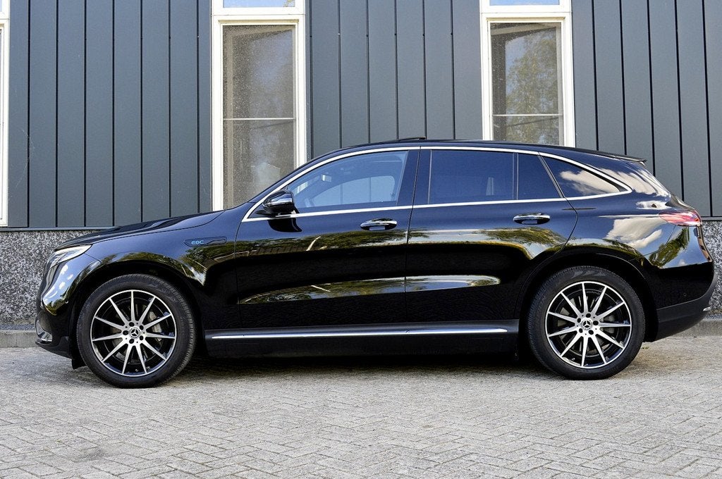 Mercedes-Benz EQC 400 4MATIC Business Solution AMG 80 kWh Ri, Auto's, Mercedes-Benz, Automaat, Zwart, Zwart, Vierwielaandrijving