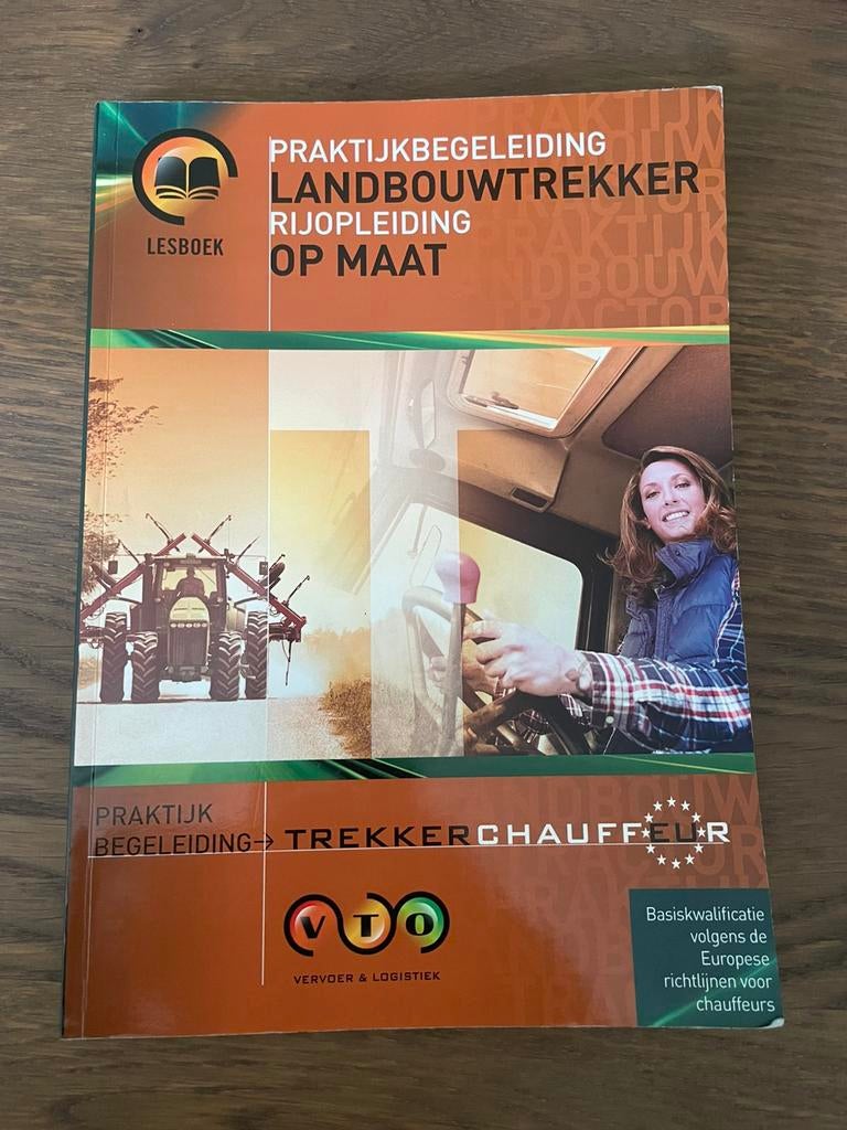 T-rijbewijs theorie/praktijk landbouwtrekker, Boeken, Ophalen of Verzenden, Zo goed als nieuw, Vrachtwagen
