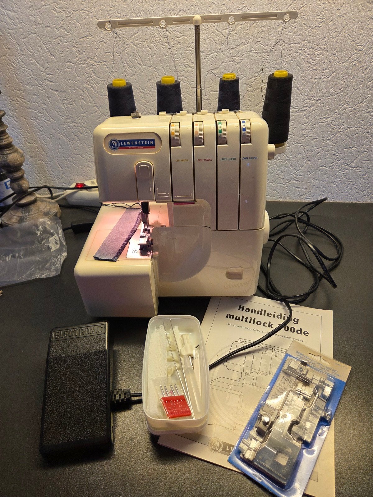Lewenstein Lockmachine z.g.a.n, Ophalen, Zo goed als nieuw, Lockmachine, Lewenstein