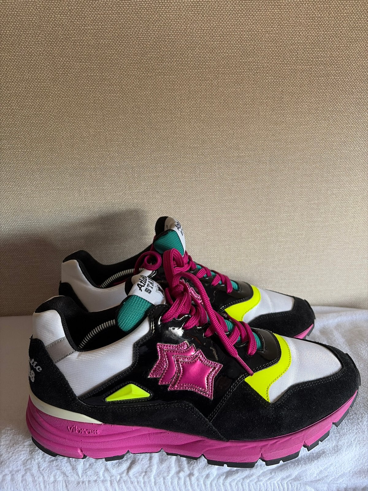 Atlantic Stars sneakers maat 38 - Zwart, roze, geel, Ophalen of Verzenden, Zo goed als nieuw, Zwart, Sneakers of Gympen