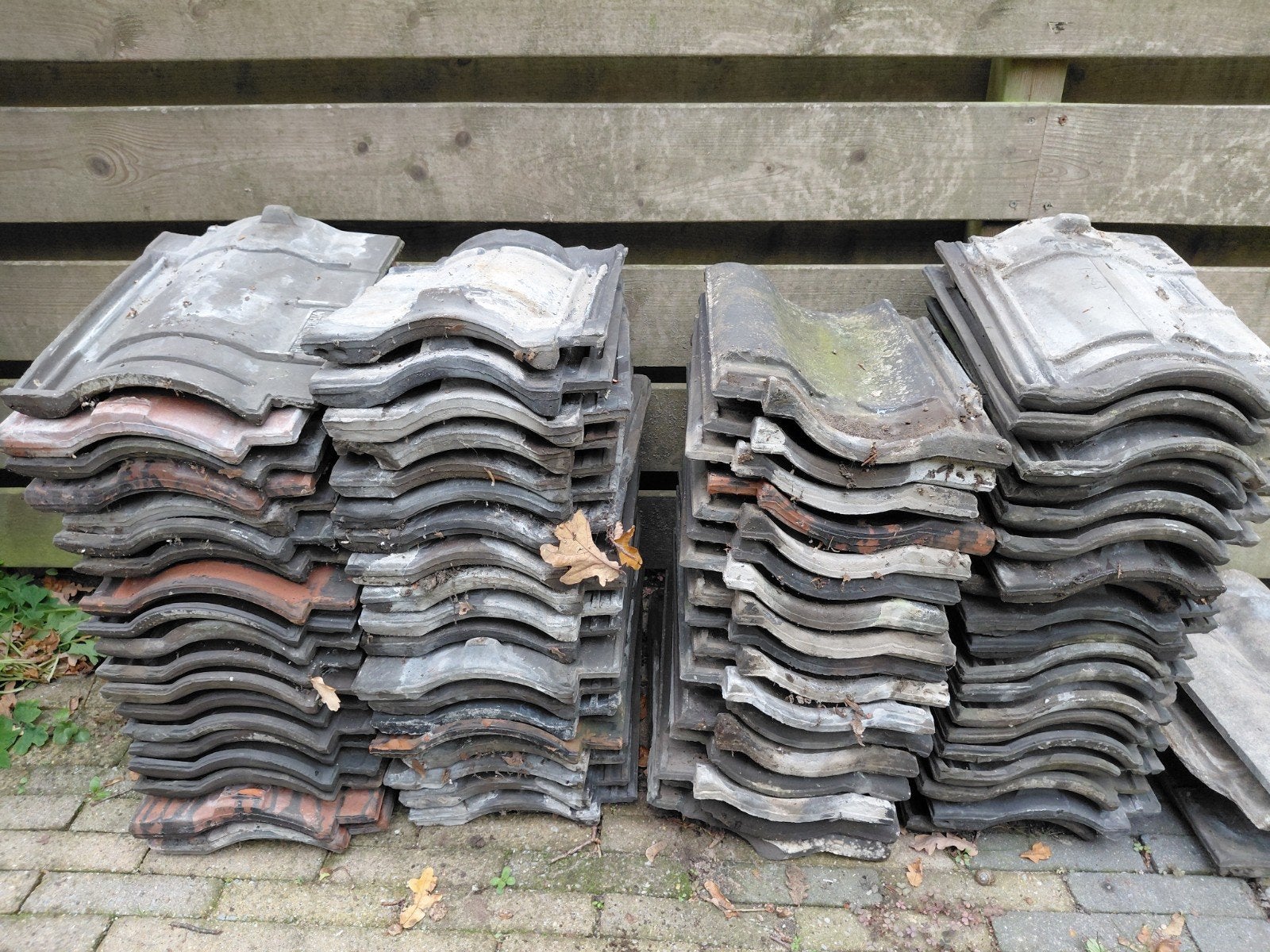 Gebruikte dakpannen, type Russel-Tiglia, Made in Holland, Ophalen, Gebruikt, Steen of Klei, 15 m² of meer