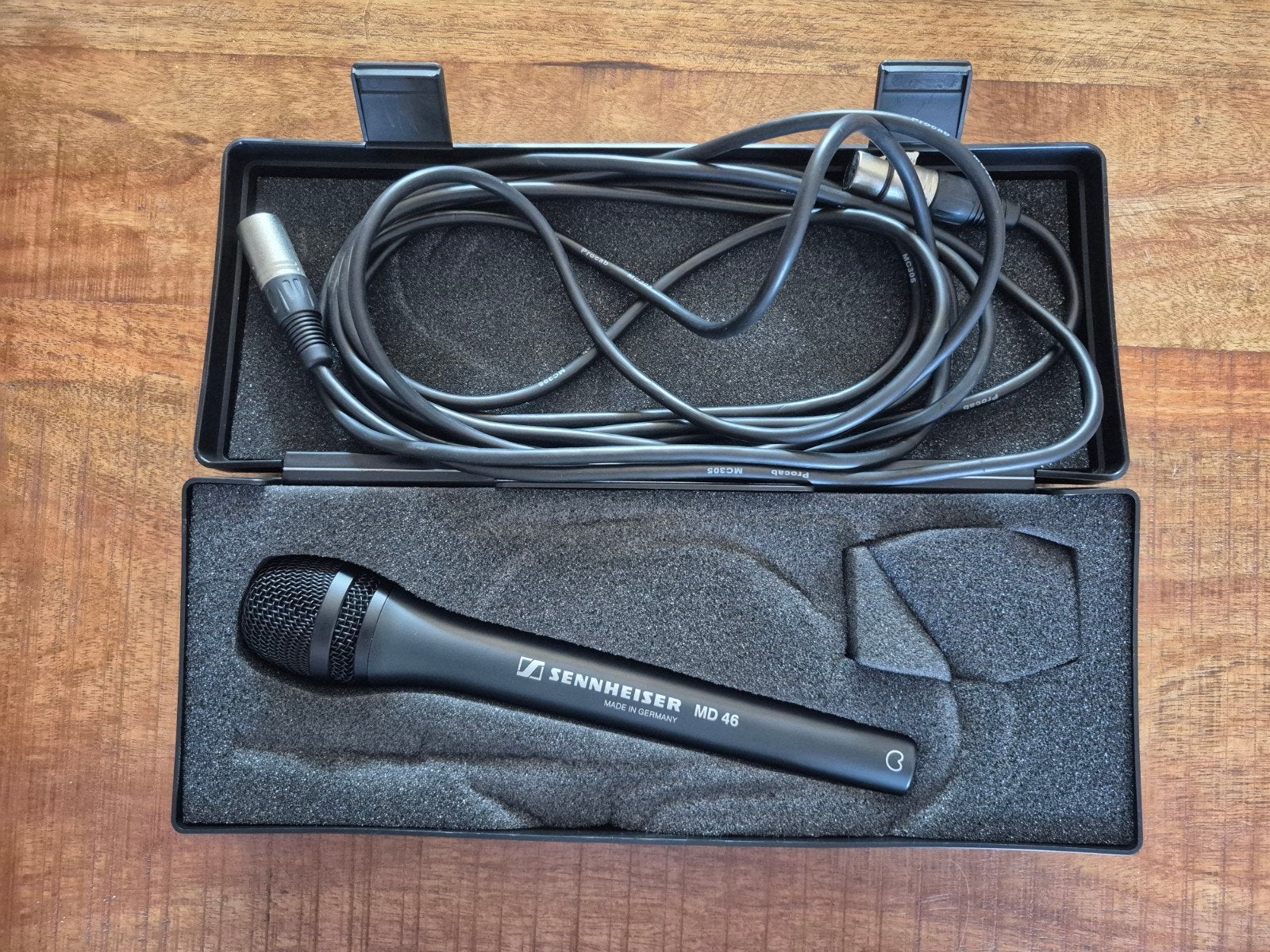 Sennheiser MD 46 microfoon met 5M kabel, Muziek en Instrumenten, Microfoons, Ophalen of Verzenden, Gebruikt, Overige typen