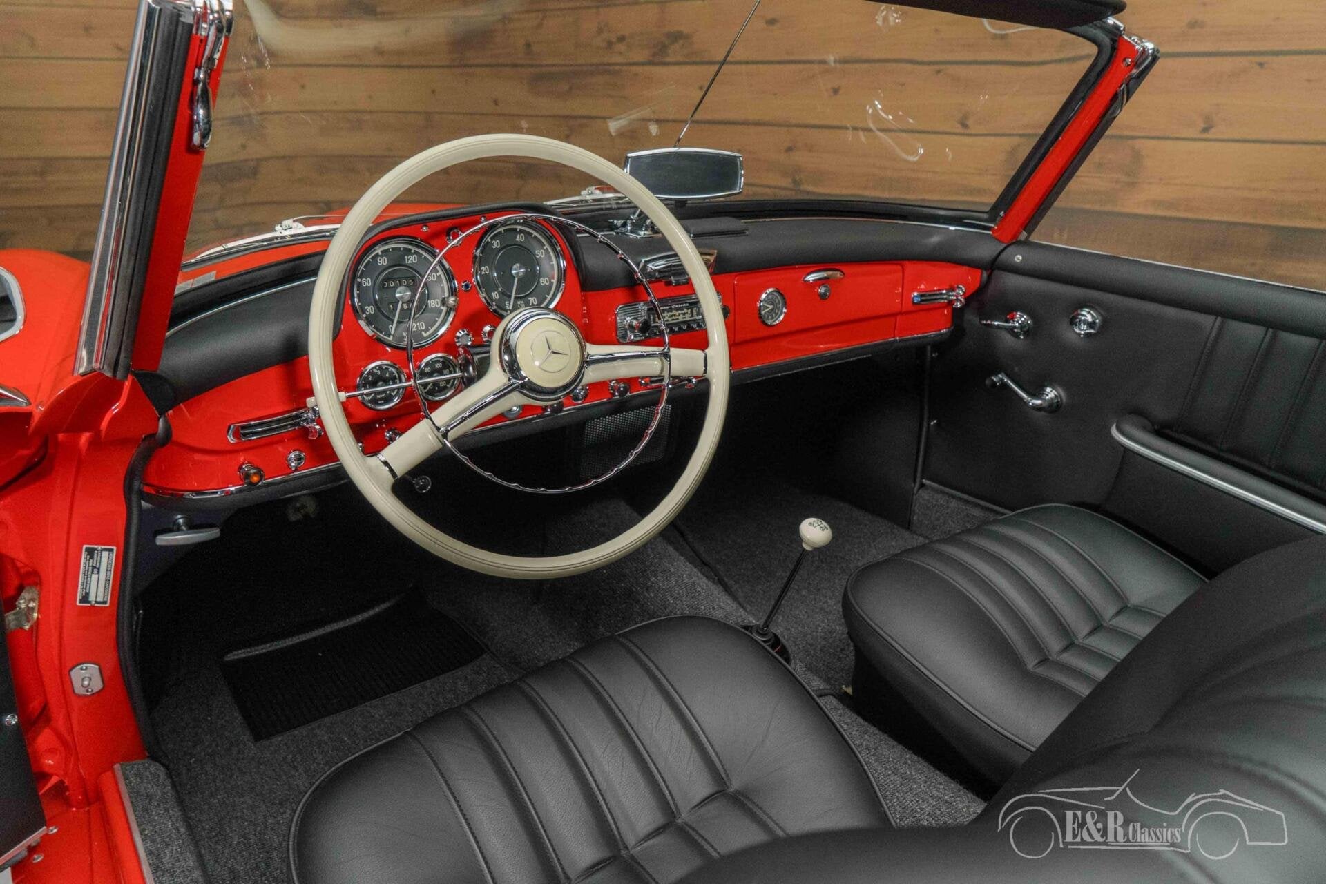 Mercedes 190 SL Cabriolet | 1962, Auto's, Oldtimers, Achterwielaandrijving, Zwart, Cabriolet, Bedrijf