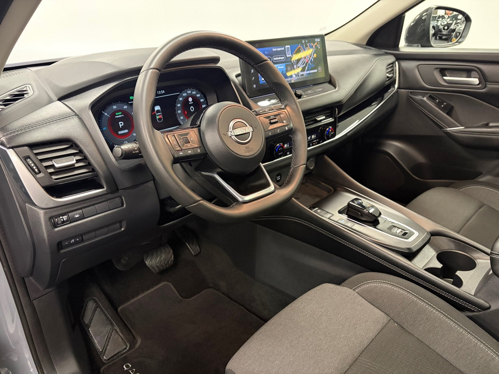 Nissan Qashqai 1.3 MHEV Xtronic Acenta*360Camera*Carplay*Tre, Dealer onderhouden, 1800 kg, Euro 6, Bedrijf