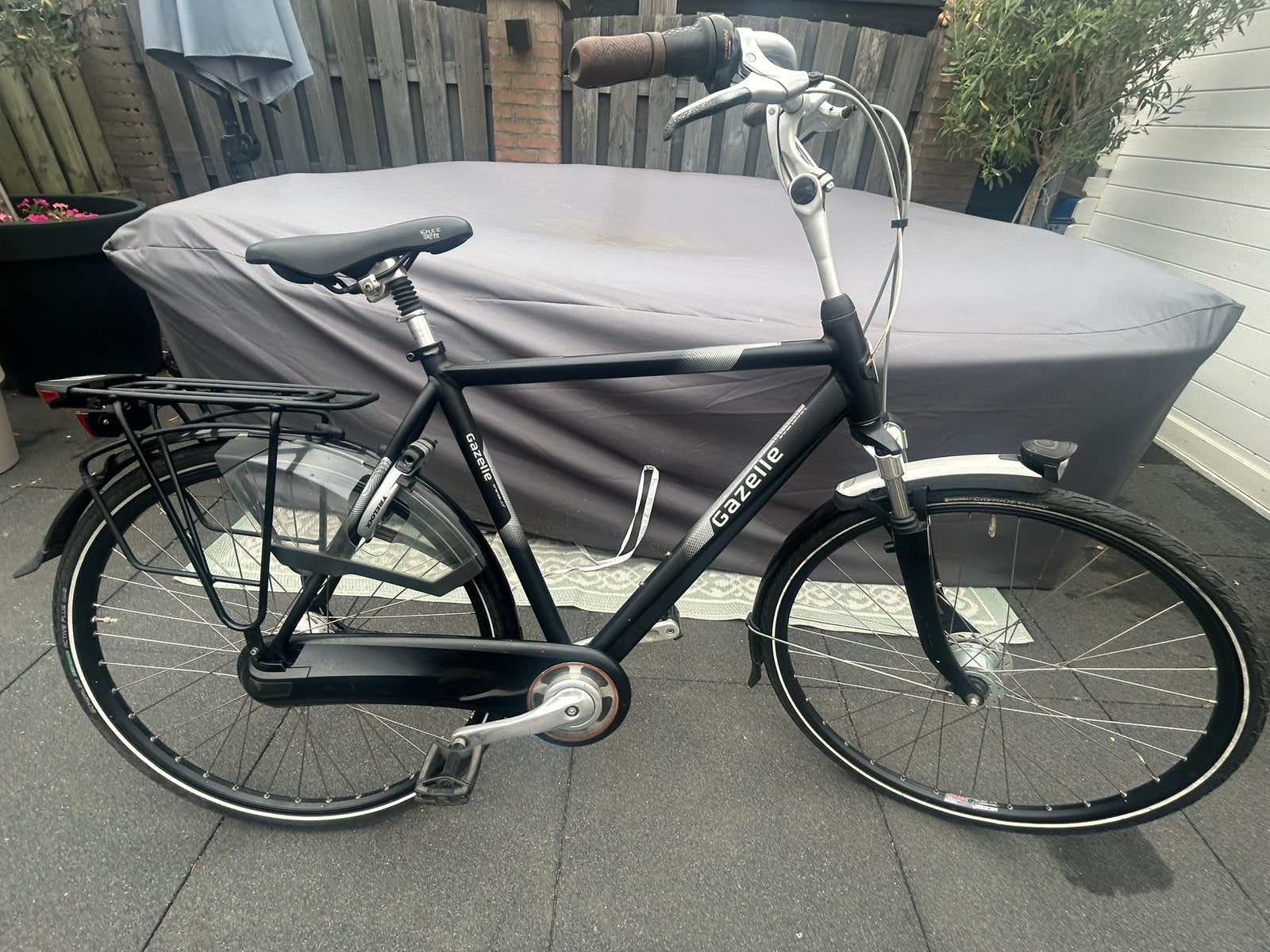 Gazelle herenf, Fietsen en Brommers, Fietsen | Heren | Herenfietsen, Ophalen, Versnellingen, Zo goed als nieuw, 65 cm of meer
