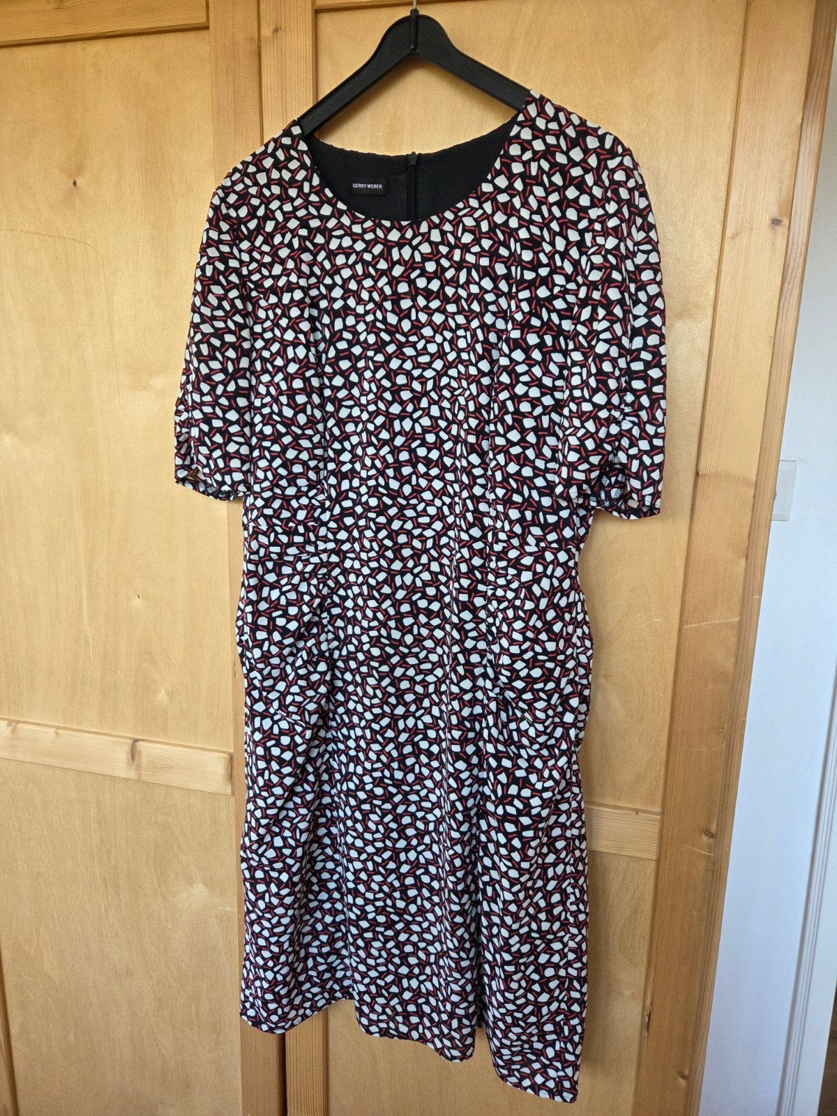 Gerry Weber jurk met abstracte print, Zwart, Maat 42/44 (L), Ophalen of Verzenden, Zo goed als nieuw