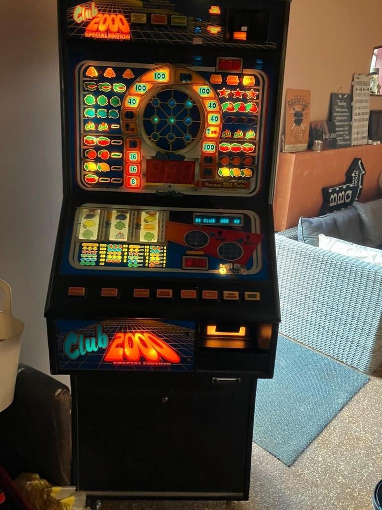 Gokkast club 2000se, Euro, Ophalen, Gebruikt