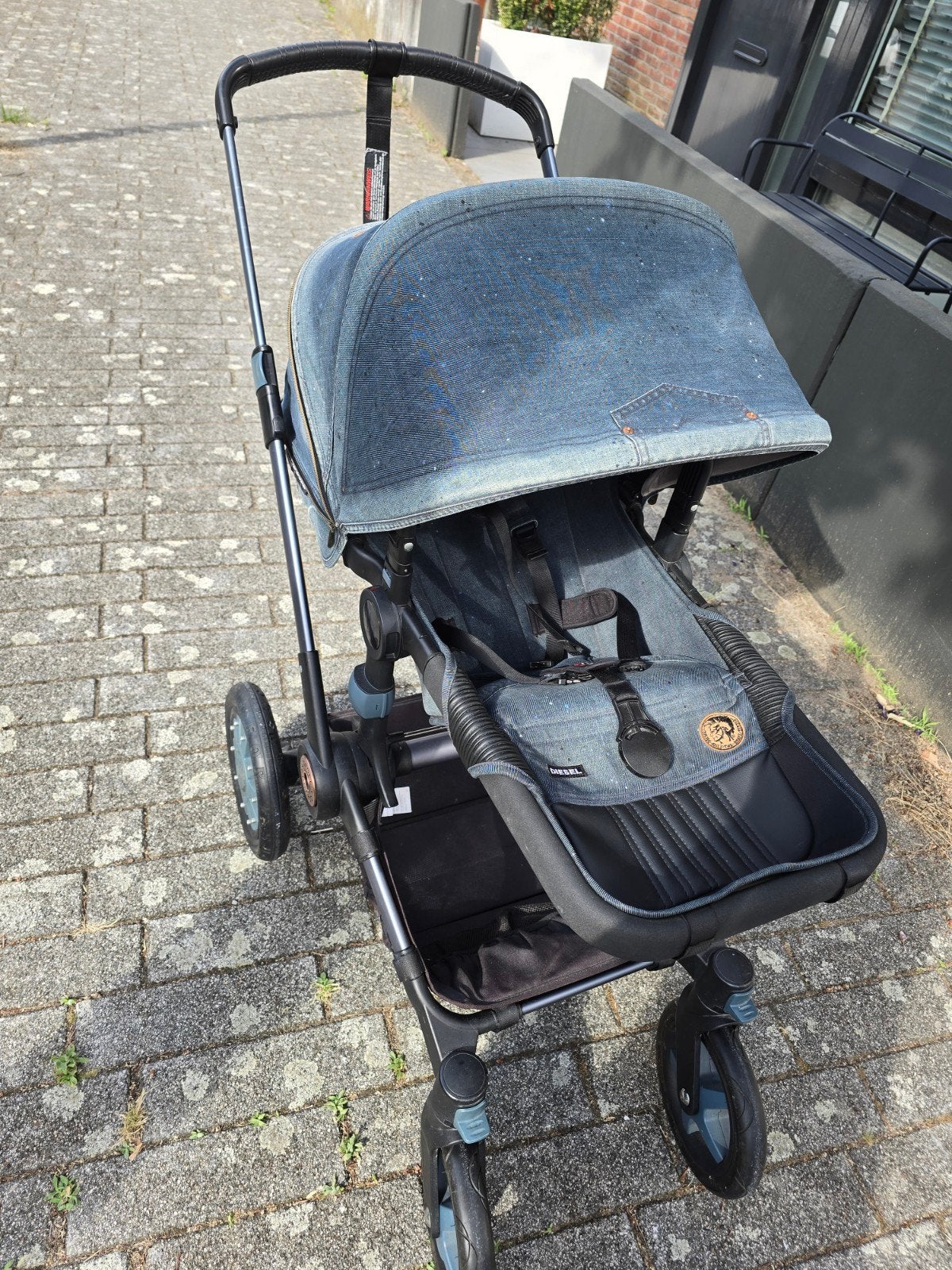 Bugaboo Buffalo Diesel Denim Limited Edition met regenhoes, Gebruikt, Bugaboo, Verstelbare duwstang, Ophalen