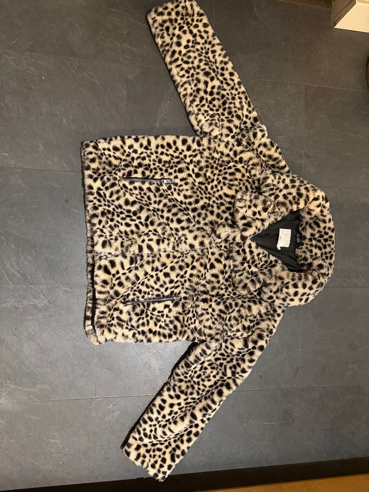 Leopard print jasje van imitatiebont van Aaiko maatje L, Ophalen of Verzenden, Zo goed als nieuw, Maat 42/44 (L), Beige
