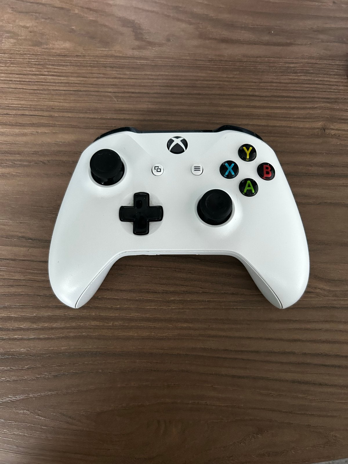 Xbox One Controller Wit - Zeer Goede Staat + Nieuwe Batterij, Spelcomputers en Games, Spelcomputers | Xbox | Accessoires, Ophalen of Verzenden