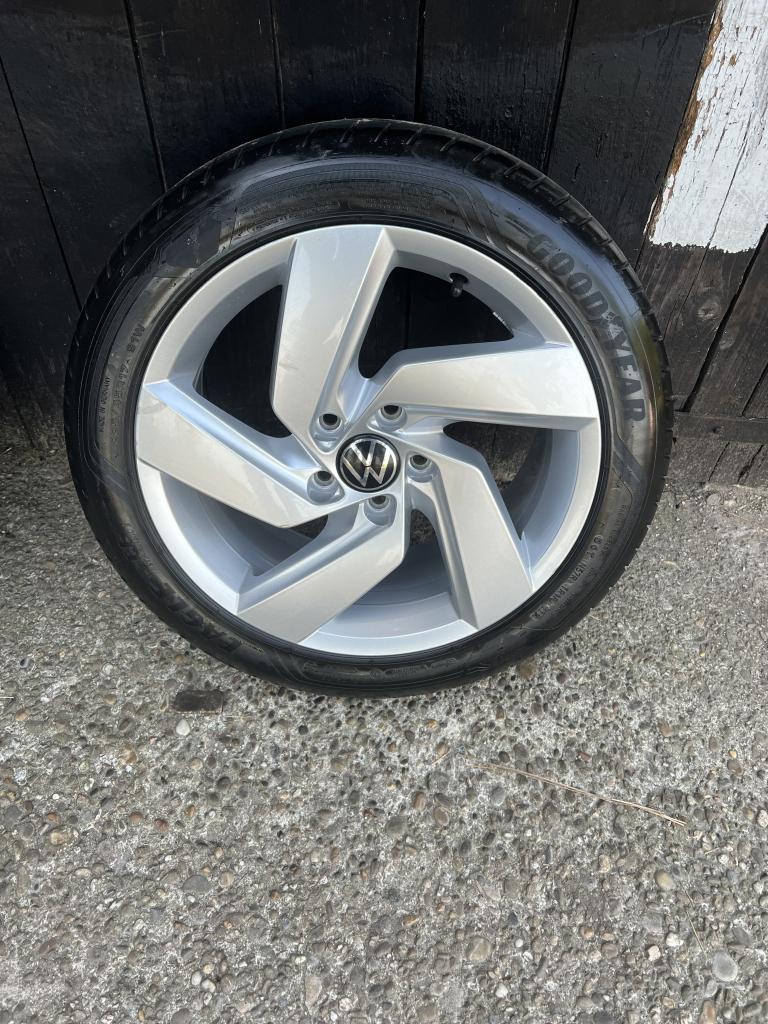 5x112 originele Volkswagen golf 8 Caddy richmond velgen 17”, Banden en Velgen, Niet ingevuld, Nieuw, 17 inch