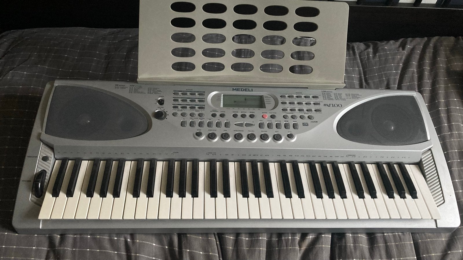 Medeli MD100 Keyboard met standaard en handleiding, 61 toetsen, Ophalen of Verzenden, Zo goed als nieuw, Met standaard