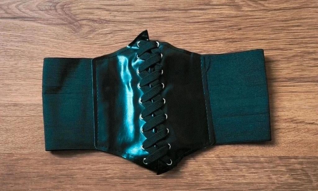 Nep Leer Taille Riem - 65 CM - Gothic - Goth - Emo - Corset, 5 cm of meer, Minder dan 80 cm, Zwart, Tailleriem