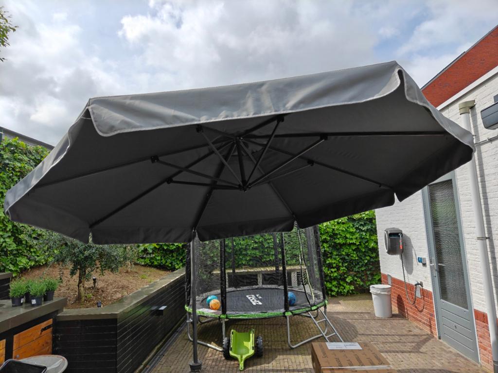 Bois le Duc Zweefparasol 350 cm - Zo goed als nieuw, Ophalen of Verzenden