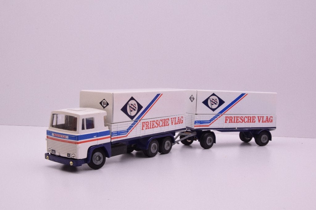 Scania 141-V8  ''Friesche Vlag  ''  Tekno, Ophalen of Verzenden, Zo goed als nieuw, Bus of Vrachtwagen, Tekno