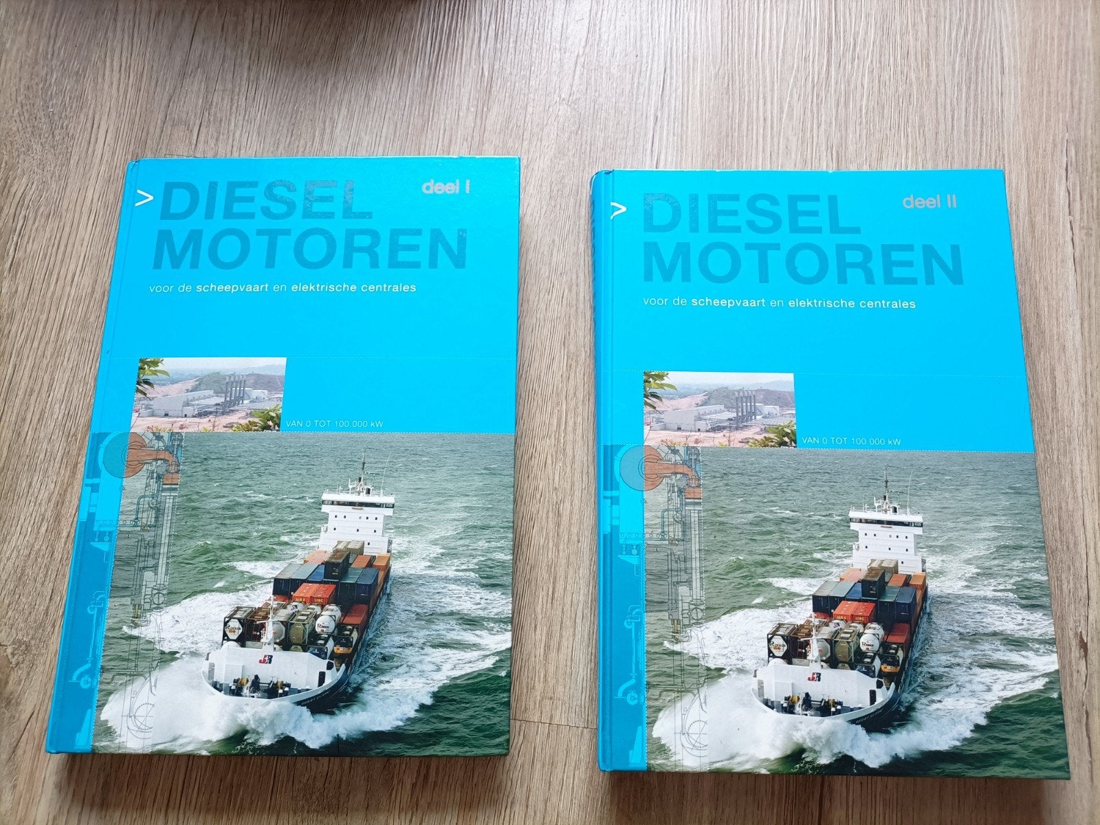 Naslagwerk Dieselmotoren (deel I & II) - Nieuw, Boeken, Ophalen