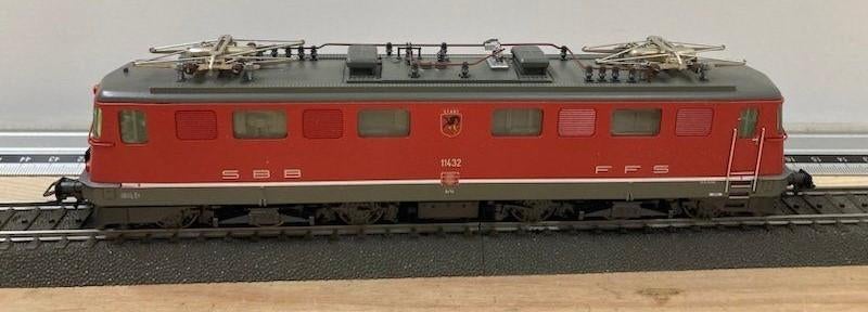 Märklin SBB Ae6/6 dummyloc 11432 "Stanz" rood AC / DC, Locomotief, Gelijkstroom of Wisselstroom, Nieuw, Ophalen of Verzenden