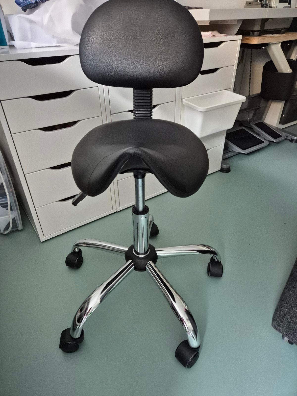 Ergonomische Zadelkruk met Rugleuning - Zwart, Ophalen, Zo goed als nieuw, Zwart
