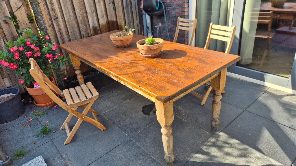 Stevige tuintafel 200x90