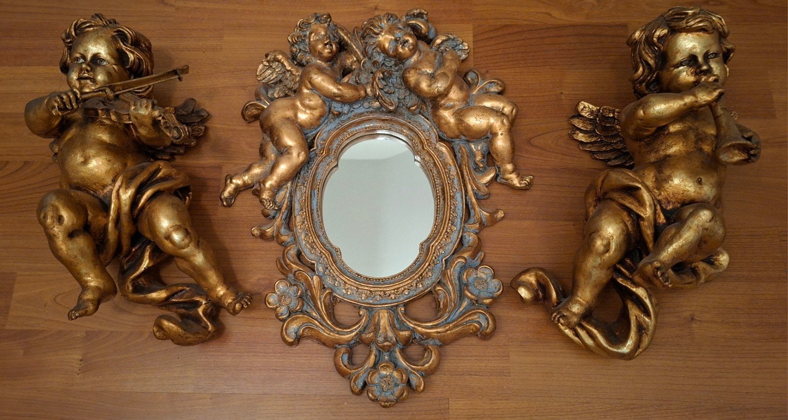 Barokke engelen en spiegel, Huis en Inrichting, Decoratieobject, Klassiek, Ophalen of Verzenden, Kunststof