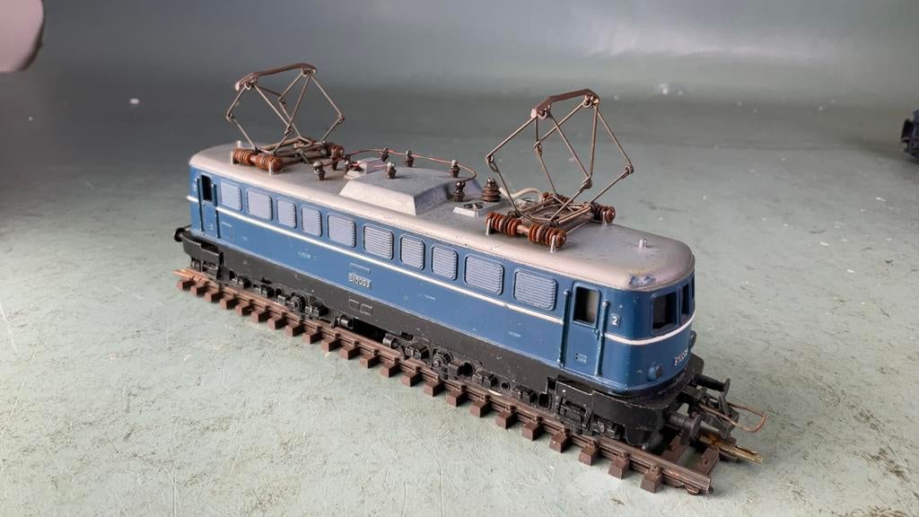 TRIX ho VINTAGE !!! E loc E10003 4e uitvoering 1958/59 blauw, Hobby en Vrije tijd, Modeltreinen | H0, Zo goed als nieuw, Locomotief