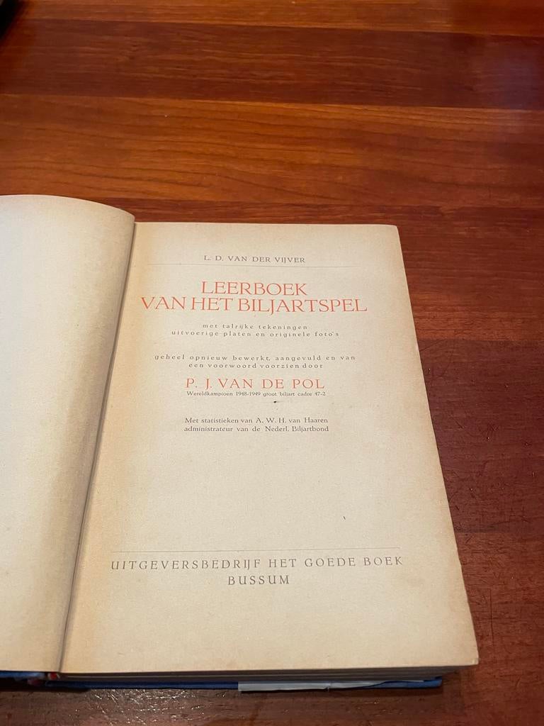 Leerboek van het Biljartspel - L.D. van der Vijver (1949), Ophalen of Verzenden, Gelezen, Behendigheidssport