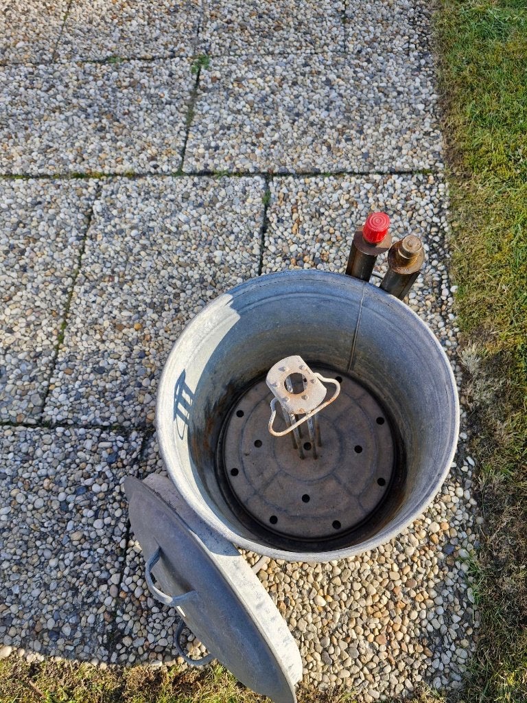 Ouderwetse zinken deksel weckketel flessenrek 2 thermometers, Ophalen