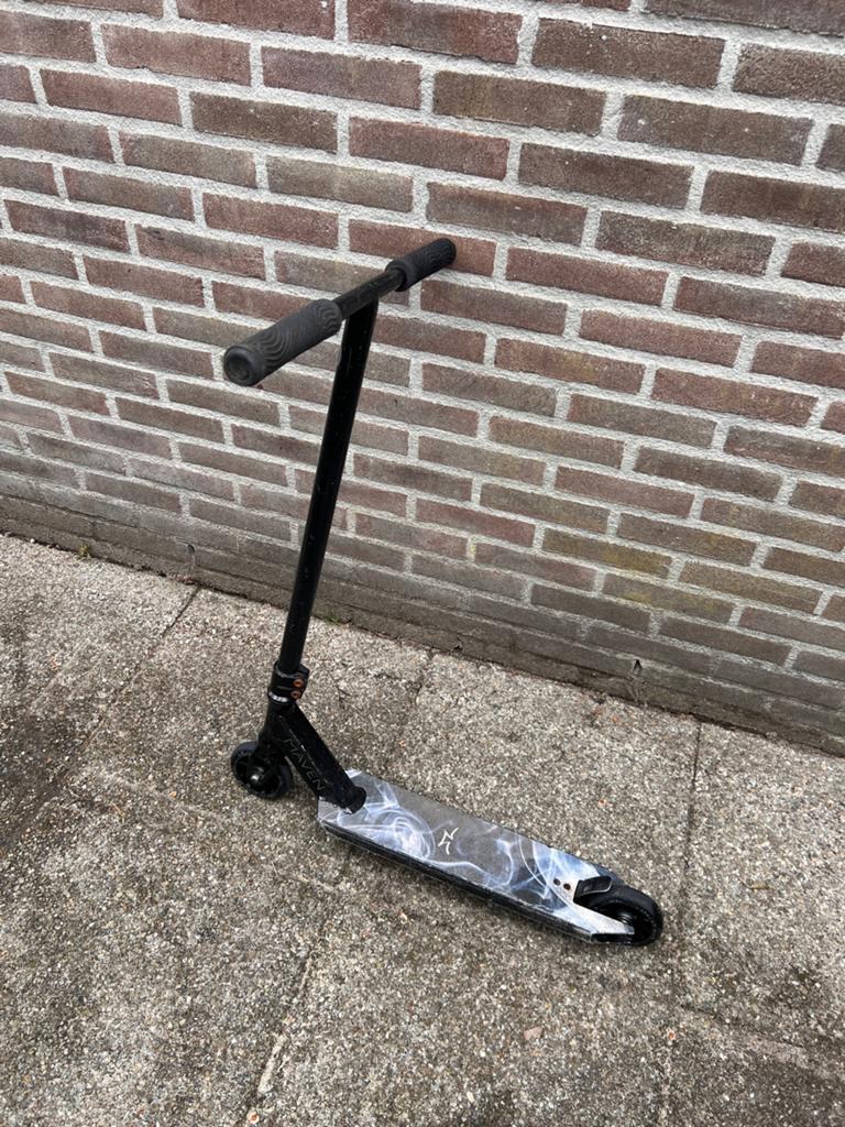 Stuntstep Maven met uniek deck design, Ophalen, Gebruikt, Gewone step