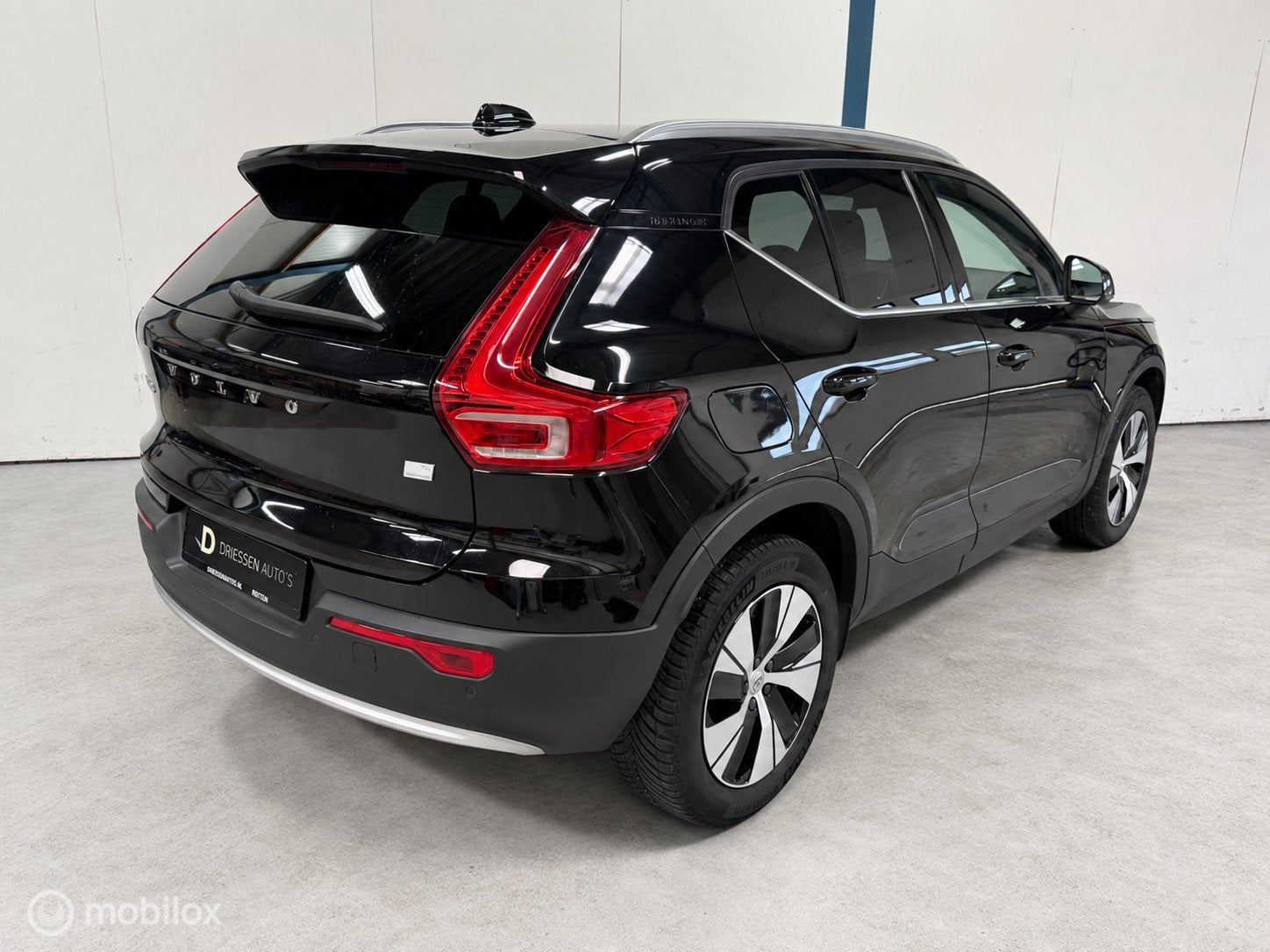 Volvo XC40 1.5 T4 Plug-in hybrid Plus Bright LEER / 1E EIGEN, Auto's, Zwart, Leder, Bedrijf, Hybride Elektrisch/Benzine