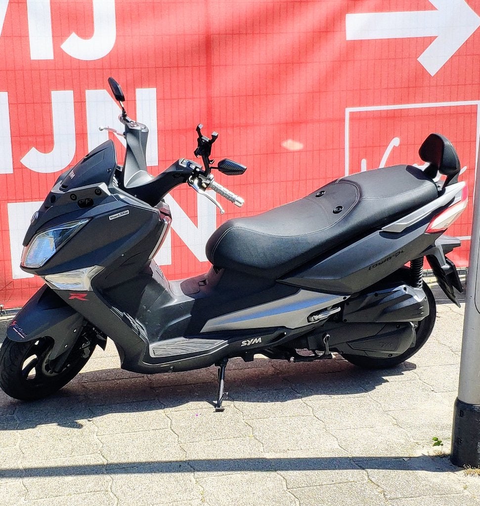 Sportieve motorscooter 125cc 2015 met ABS, Motoren, Gebruikt, Particulier, 125 cc, 11 kW of minder