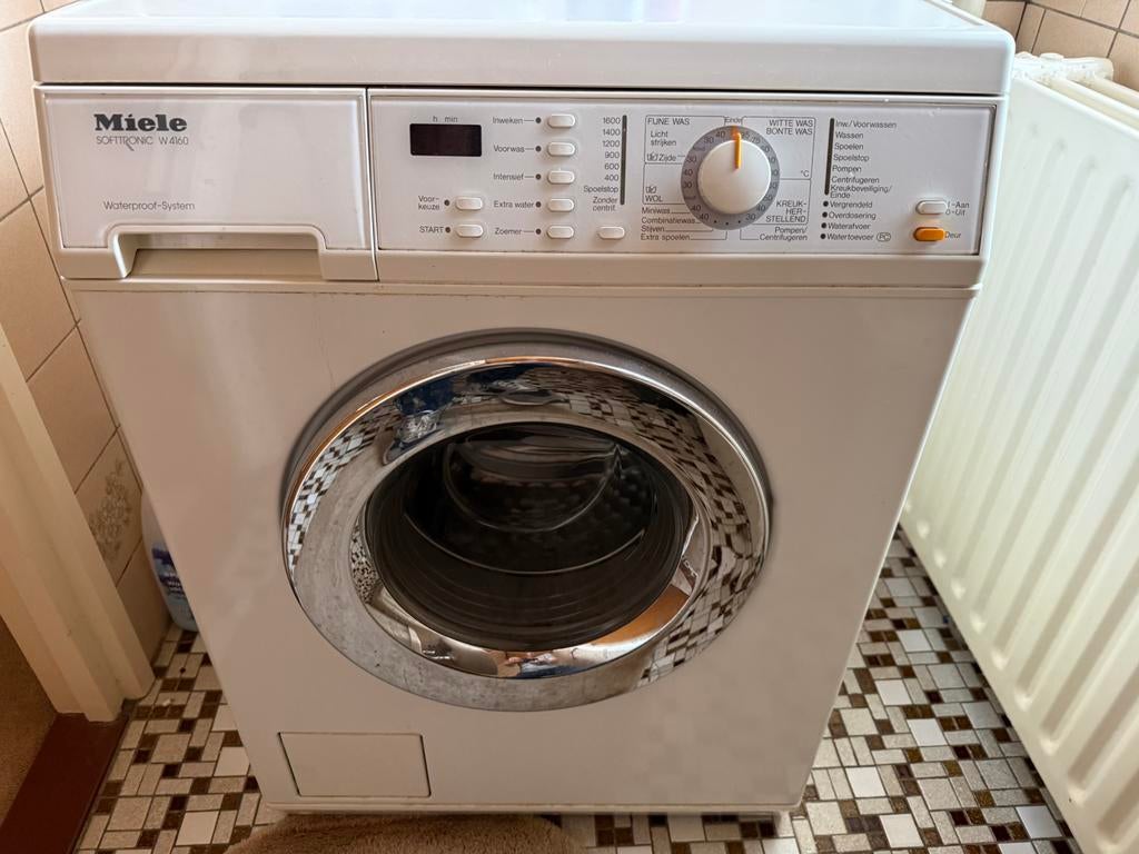 Miele softtronic 4160, Witgoed en Apparatuur, Wasmachines, Ophalen, Gebruikt, Handwasprogramma, Voorlader