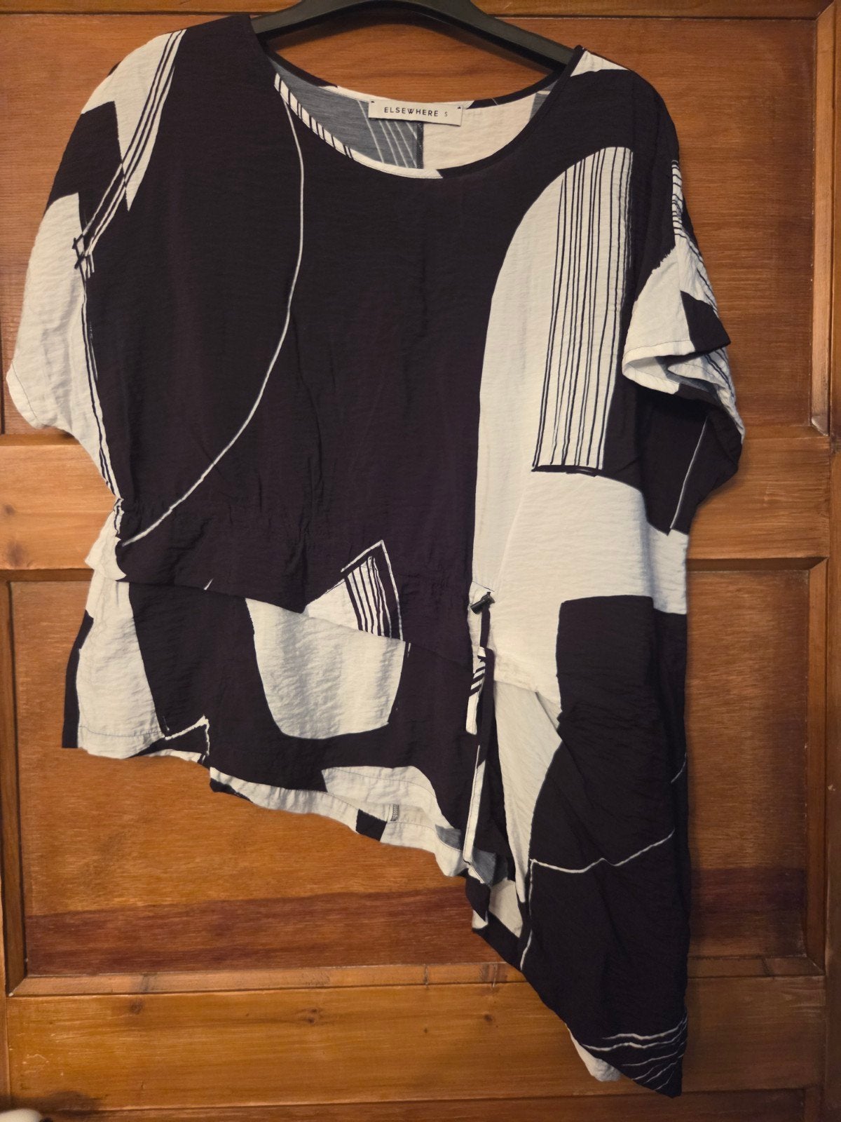mooie zwart witte top met print van Elsewhere maat S, Kleding | Dames, Elsewhere, Zwart, Ophalen of Verzenden, Zo goed als nieuw